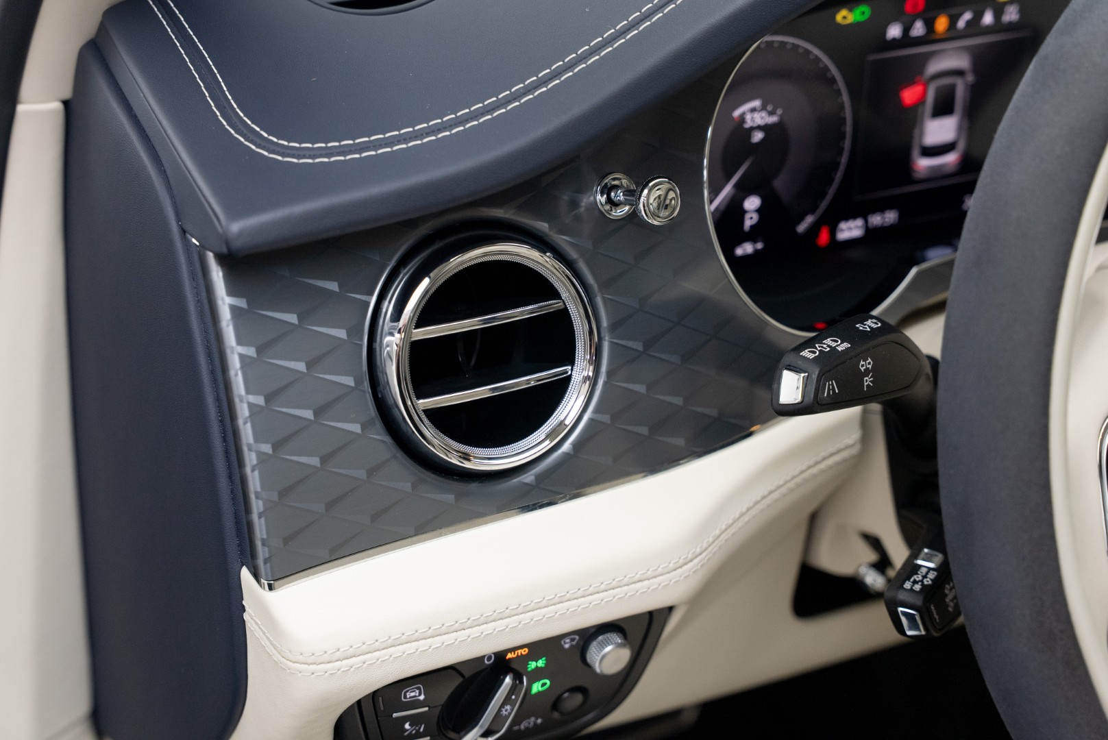 2022 BENTLEY BENTAYGA SPEED W12 GCC WITH WARRANTY AND SERVICES
